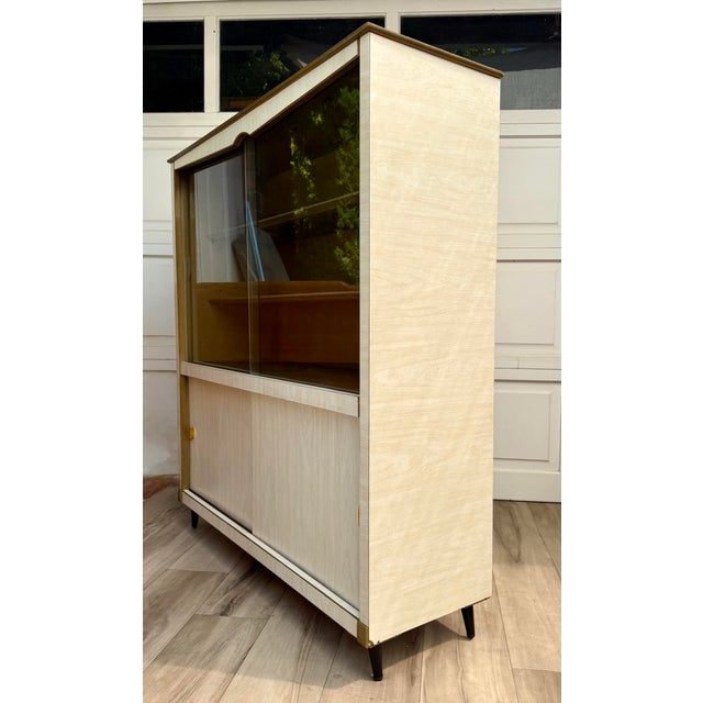 Mid-Century Modern Display Cabinet With Sliding Glass Doors For Sale - Image 9 of 12