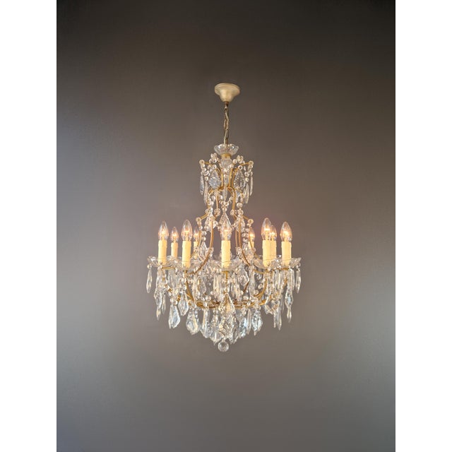 This elegant chandelier has been meticulously and lovingly restored in our Berlin workshop. All the electrical components...