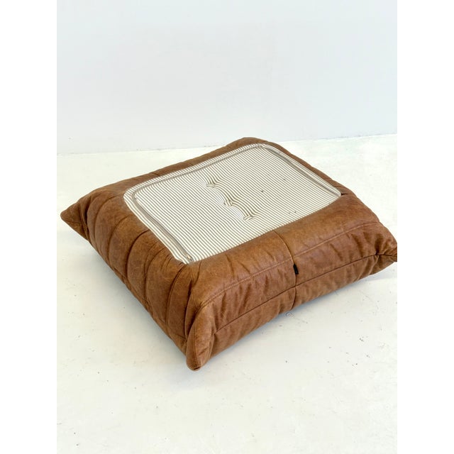 Togo Armchair with Ottoman in Cognac Leather by Michel Ducaroy for Ligne Roset, 2000s, Set of 2 For Sale - Image 10 of 14
