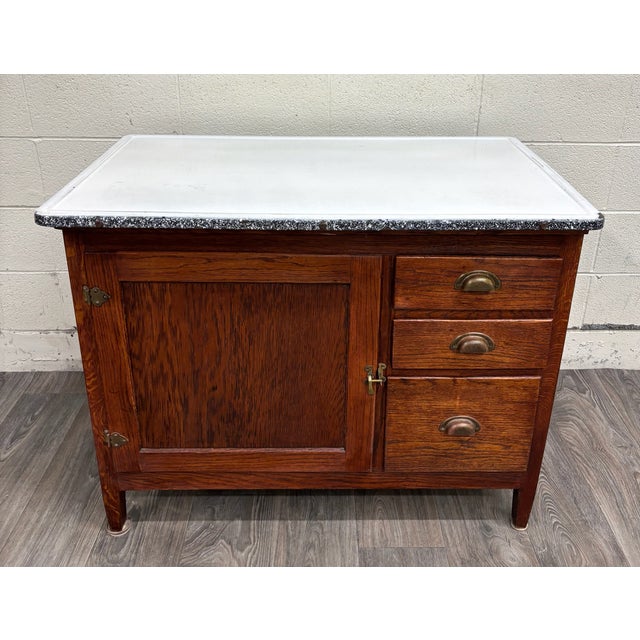 Early 20th Century Antique Early 20th Century Hoosier Style Kitchen Cabinet For Sale - Image 5 of 18