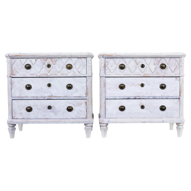 19th Century Swedish White Painted Chests of Drawers, Set of 2 For Sale