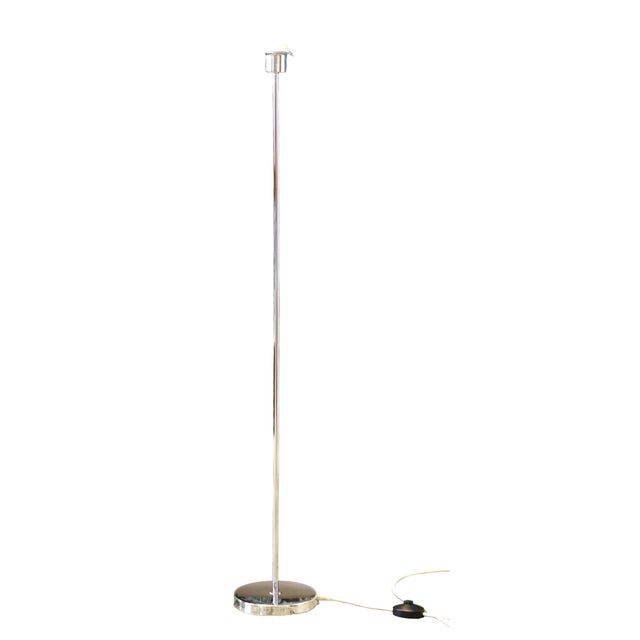 A very stylish and timeless floor lamp from Atelje Lykta, Åhus. The model is highly adaptable and fits into the vast...