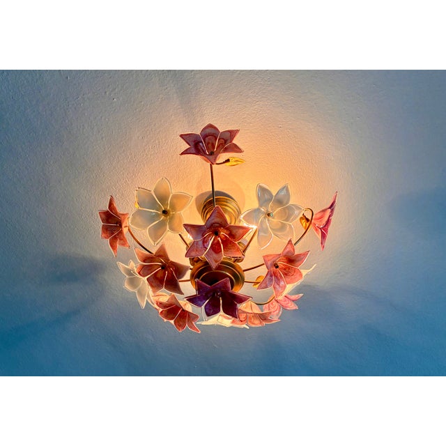 1970s Italian Murano Style Hand-Blown Original Pink and White Daisy Glass Flush Mount Chandelier (42x30 Cm)⁠ For Sale - Image 13 of 17