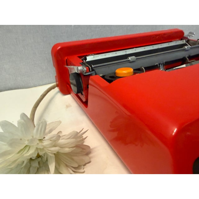 Vintage Olivetti Valentine Typewriter by Ettore Sottsass, Italy, 1970s For Sale - Image 10 of 18