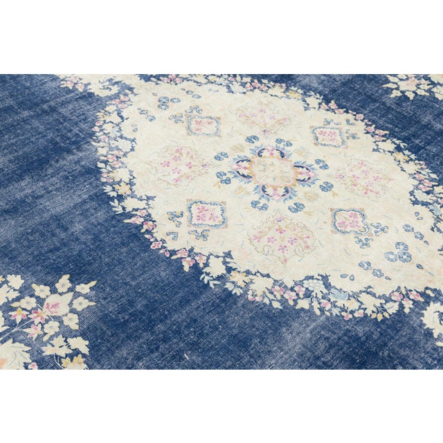 10x13 Antique Persian Kerman Rug - Large Floral Medallion - Navy & Cream For Sale - Image 11 of 11