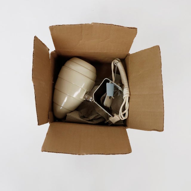 1950s Eagle Electric Co. Bakelite Bullet Desk Lamp For Sale - Image 4 of 4