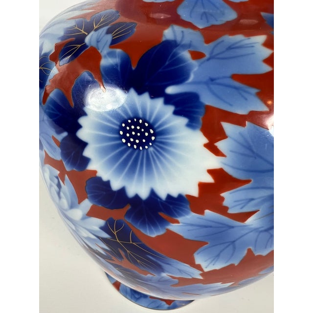 Ceramic Vintage Fukugawa Blue and White Chrysanthemums Vase For Sale - Image 7 of 12