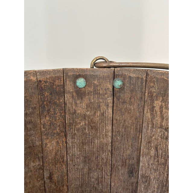 Wood 19th Century English Brass Bound and Oak Bail Handle Peat Bucket For Sale - Image 7 of 11