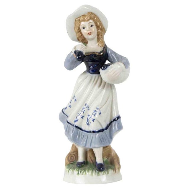 Mid-Century Italian Porcelain Dame For Sale - Image 5 of 5