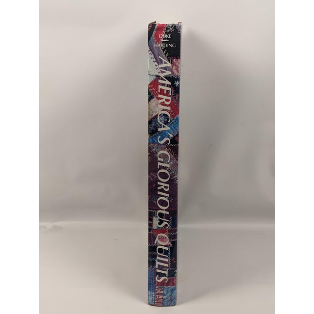 American 1987 America's Glorious Quilts Oversized Vintage Hardcover Coffee Table Book For Sale - Image 3 of 12