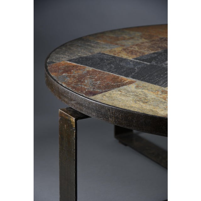 Metal Brutalist Round Coffee Table in Norwegian Slate, Concrete and Hammered Brass attributed to Paul Kingma, Netherlands, 1970s For Sale - Image 7 of 14