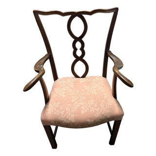 English 18th Century Chippendale Chair of Unusual Style For Sale