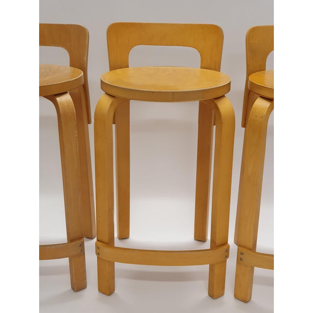 K65 Stools by Alvar Aalto for Artek, 1960s, Set of 4 For Sale - Image 3 of 16