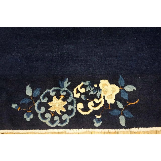 1920s Blue Navy Vase Minimalist Antique Chinese Peking Knotted Wool Rug Carpet For Sale - Image 10 of 15