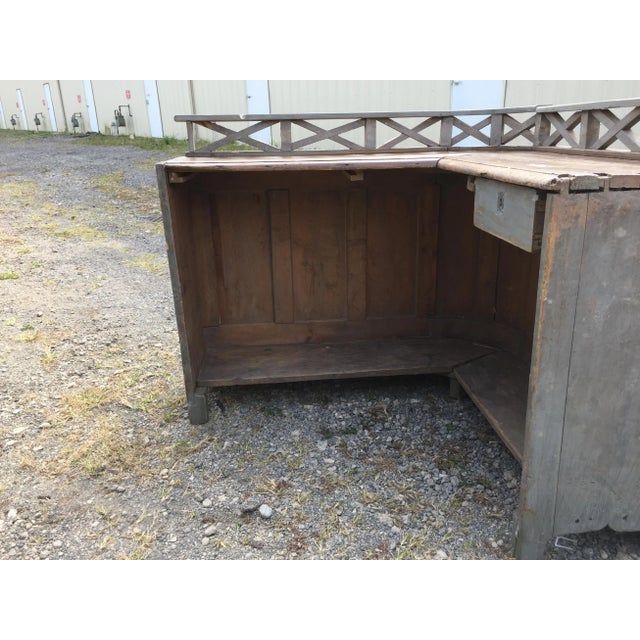 Early 19th Century 19th Century English Shop/Tavern Counterr For Sale - Image 5 of 8