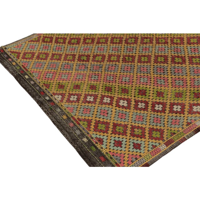 Vintage Cecim Kilim in Multicolor Tribal Pattern For Sale In New York - Image 6 of 7