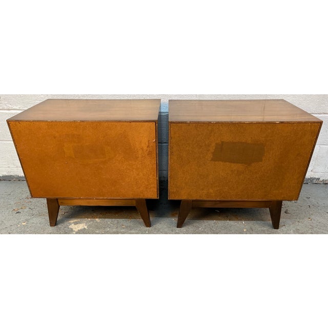 Pair of Vintage Sculpted Walnut Nightstands by Young Mfg., Attributed For Sale - Image 16 of 16