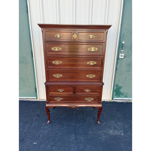 A beautiful flat top chest of drawers made by Davis Cabinet Company, a renowned and high quality American furniture maker...