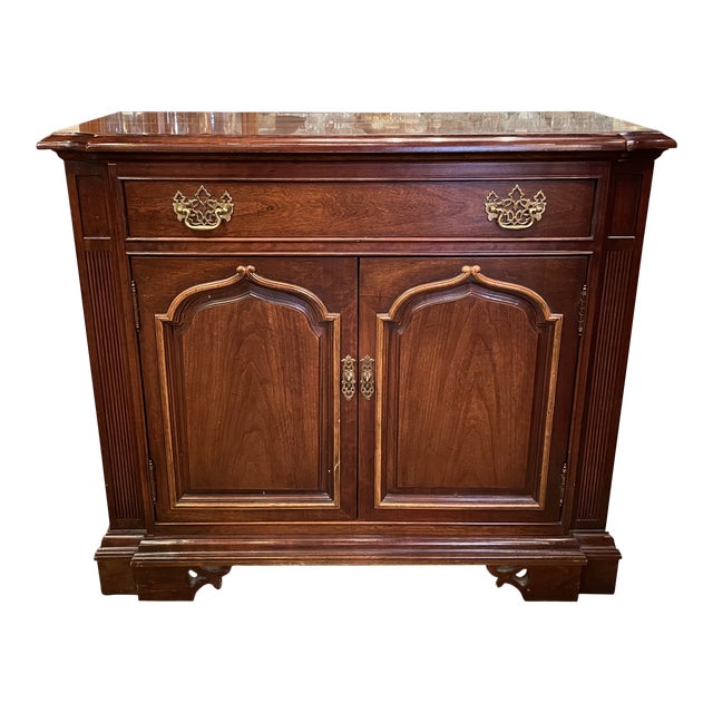 Vintage Thomasville Neo Colonial One Drawer Cupboard For Sale
