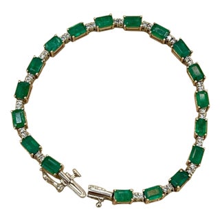 9 Carat Emerald Cut Emerald and Diamond Tennis Bracelet 14 Karat Yellow Gold For Sale