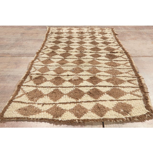 Vintage Azilal Moroccan Rug, 03'03 X 07'04 For Sale - Image 9 of 10