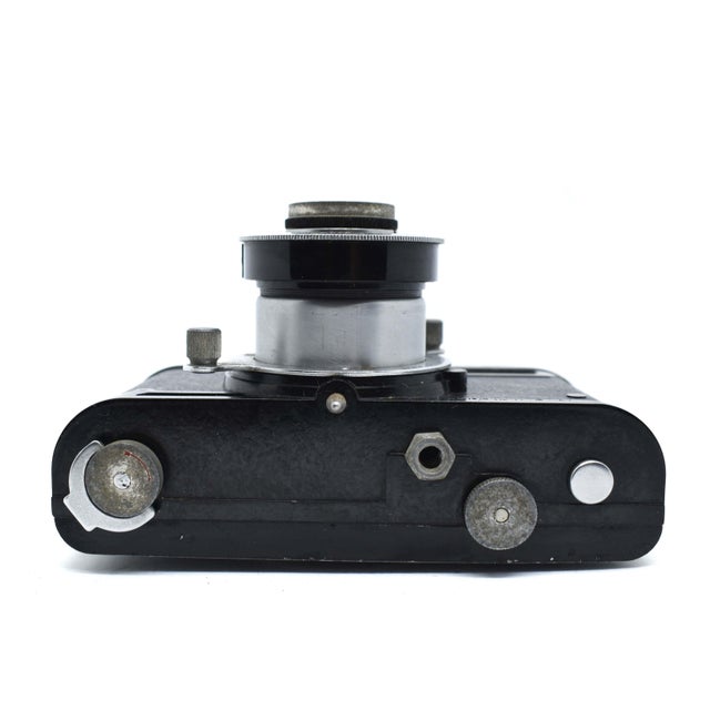 Metal Mid 20th Century Universal Buccaneer 35mm Rangefinder Camera Usa For Sale - Image 7 of 9