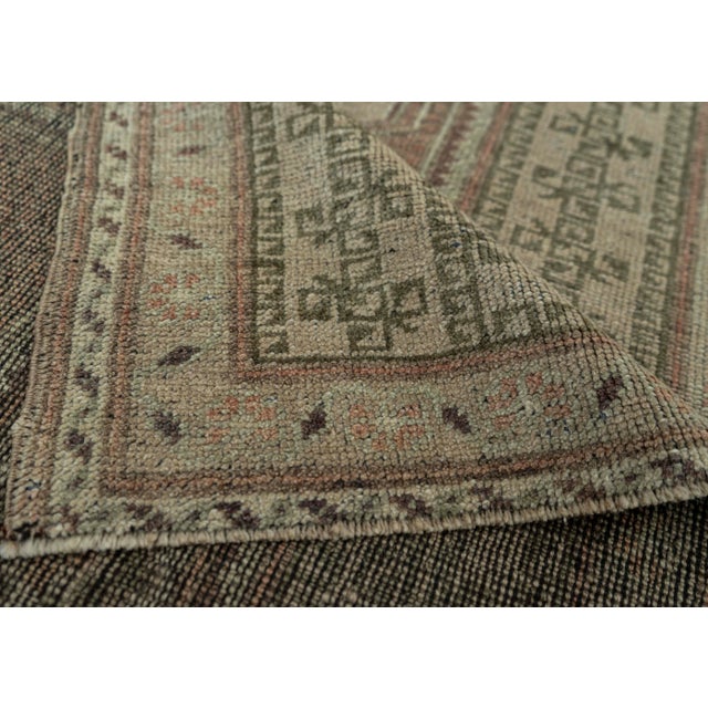 Turkish Vintage Rug 3'7" x 6'7" #20721 For Sale In Houston - Image 6 of 8