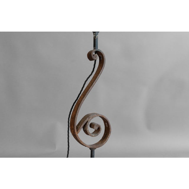 1900 - 1909 Antique Quaver Table Lamp, 1900 For Sale - Image 5 of 9