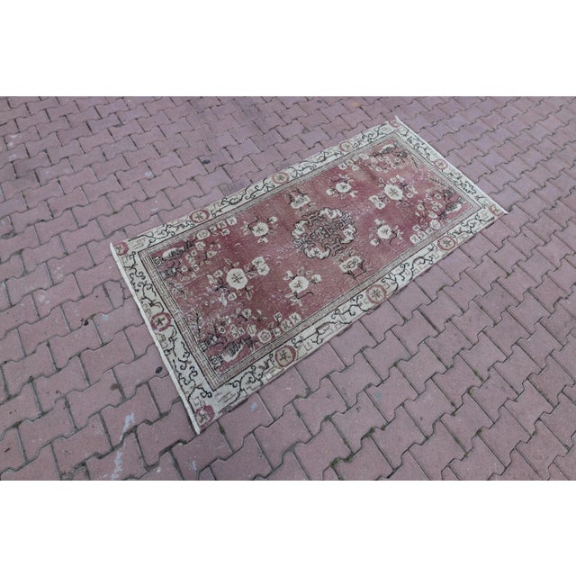 1970s Traditional Turkish Hand Knotted Vintage Oushak Rug Size: 3.5 x 7 ft - 107 x 216 cm - 42 x 85 inches Color: Organic...