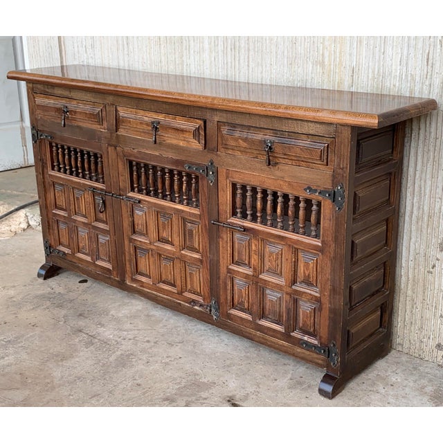 Baroque 20th Century Catalan Spanish Baroque Carved Oak Tuscan Credenza For Sale - Image 3 of 10