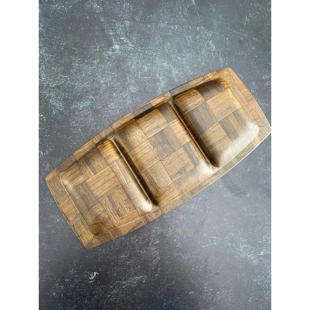 1960s Vintage Mid-Century Modern Weavewood Tray For Sale - Image 4 of 5