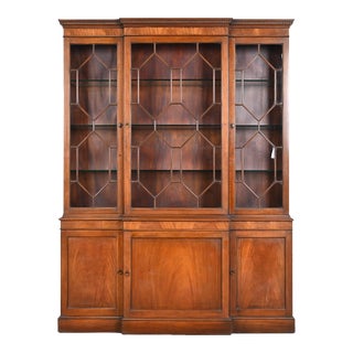 Baker Furniture Georgian Flame Mahogany Breakfront Bookcase Cabinet For Sale