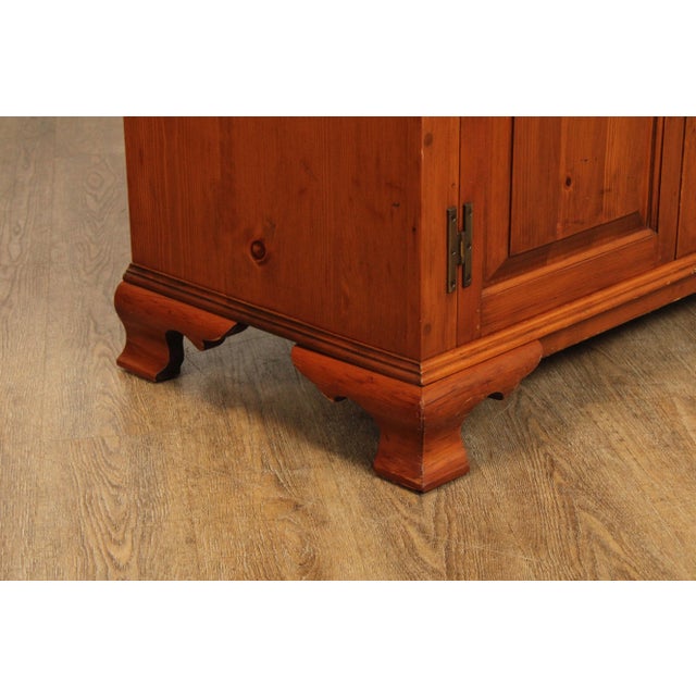 Farmhouse Chippendale Style Vintage Pine Stepback Hutch For Sale - Image 10 of 12