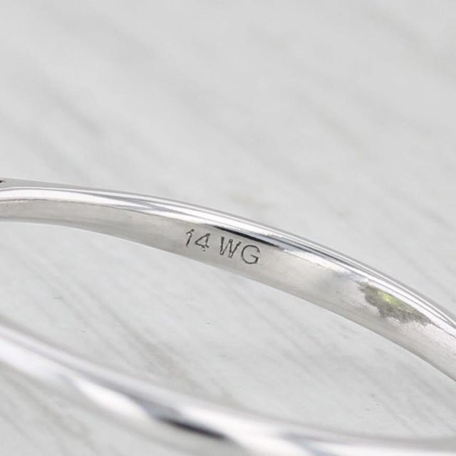 Modern 2.55ctw Peridot Diamond Halo Ring 14k White Gold Size 8.5 For Sale - Image 3 of 8