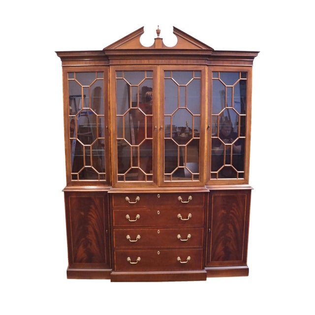 Traditional Hickory White American Masterpiece Collection Solid Mahogany Traditional Style 65" Breakfront China Cabinet For Sale - Image 3 of 15
