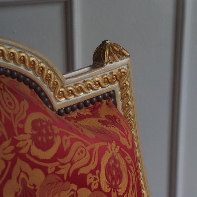 Louis XVI Style 3-Seater Bench with Damask Upholstery from Balzarotti Paris For Sale - Image 10 of 14