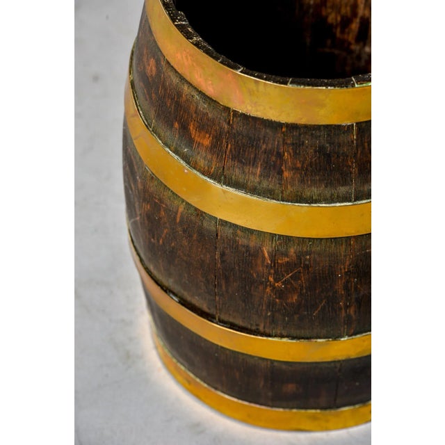 Chestnut Antique English Dark Oak Barrel With Brass Bands For Sale - Image 8 of 12
