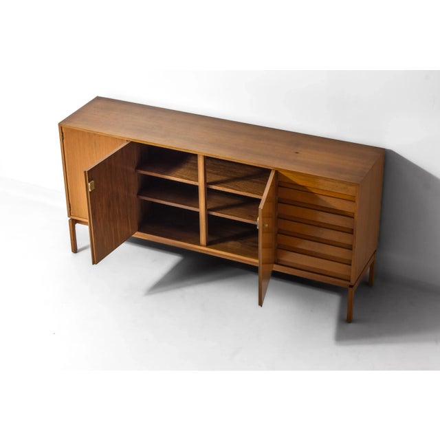 Beige Minimalist Abstracta Sideboard in Beech by Jos de Mey for Van den Berghe-Pauvers, Belgium, 1960s For Sale - Image 8 of 13