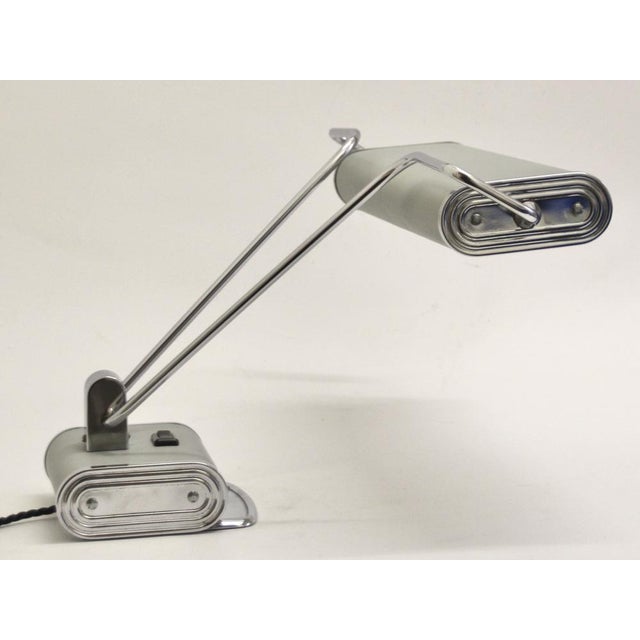 Art Deco French Grey and Chromed Table Lamp by Eileen Gray for Jumo, 1940s For Sale - Image 6 of 17