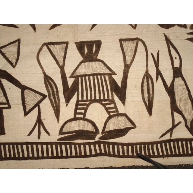 Vintage White African Hand Painted Linen Cloth Textiles Geometric Figures For Sale In Los Angeles - Image 6 of 12