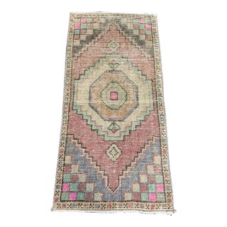 Turkish Yastik Rug 1'6" x 3' For Sale