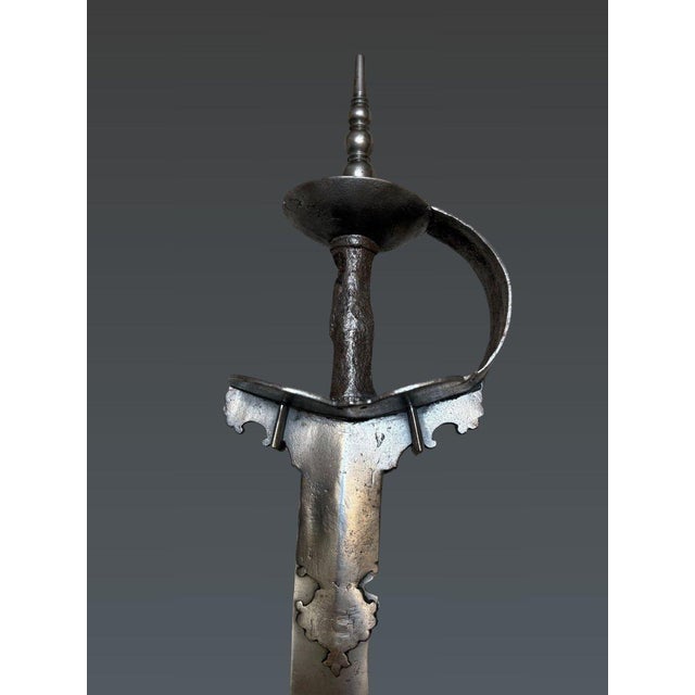 17th Century Khanda (or Tegha) Rajput sword, North India, 17th century For Sale - Image 5 of 7