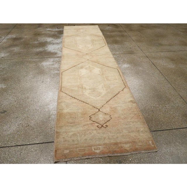 Beige Galerie Shabab Collection Mid-20th Century Turkish Anatolian Runner For Sale - Image 8 of 10