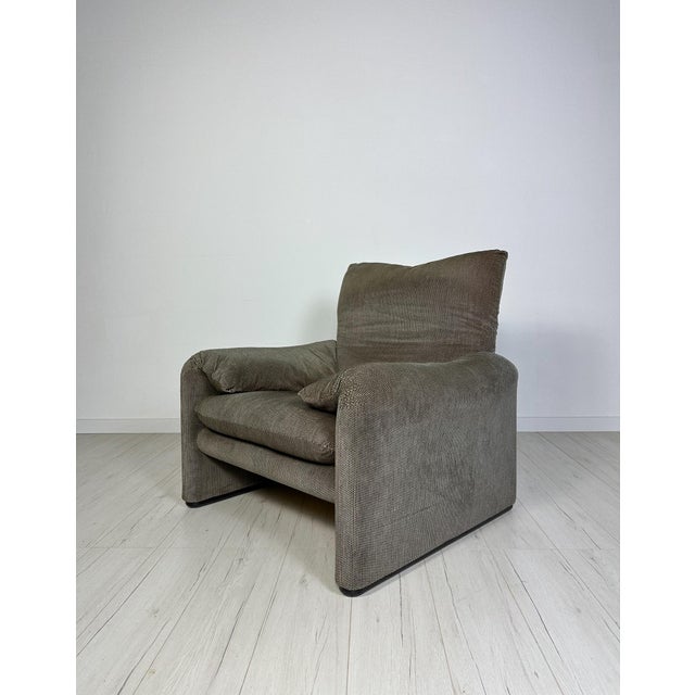 Mid-Century Modern Vintage Maralunga Lounge Chair by Vico Magistretti for Cassina, 1970s For Sale - Image 3 of 7