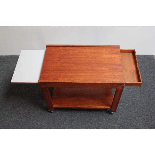 1960s Danish Modern Two-Tier Extendable Bar Cart With Leaf by Aksel Kjersgaard For Sale - Image 5 of 12