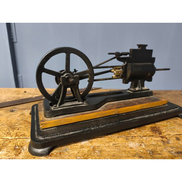 Demonstration Device of Steam Engine in Cast Iron, Early 20th Century For Sale - Image 10 of 15