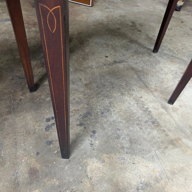 English George III Hepplewhite Inlaid Mahogany Fold-Over Tea and Games Table, Circa 1790–1810 For Sale In Washington DC - Image 6 of 15