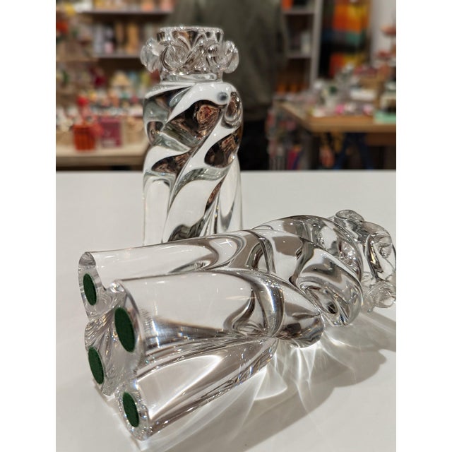 French Baccarat Bambou Tors Crystal Candlesticks (Pair) For Sale - Image 3 of 6