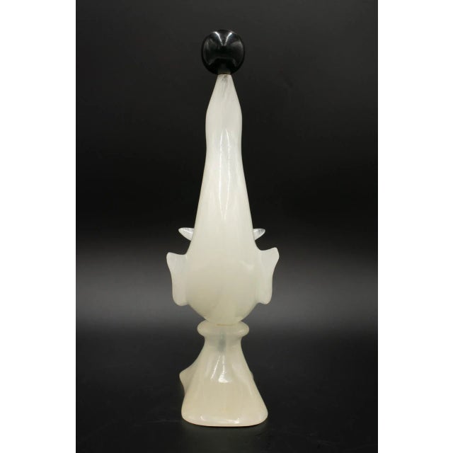 Mid-Century Modern Mid 20th Century Large Vintage White Agate Seal Lion Balancing a Ball Sculpture For Sale - Image 3 of 12