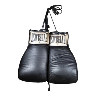 Vintage Leather Everlast Training Boxing Gloves For Sale